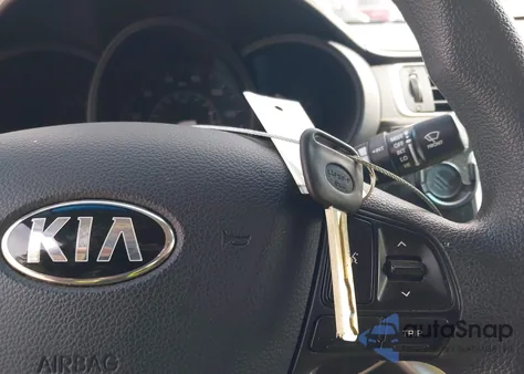 2016 Kia Rio Lx z USA, uszkodzony, nr VIN KNADM4A38G6541730